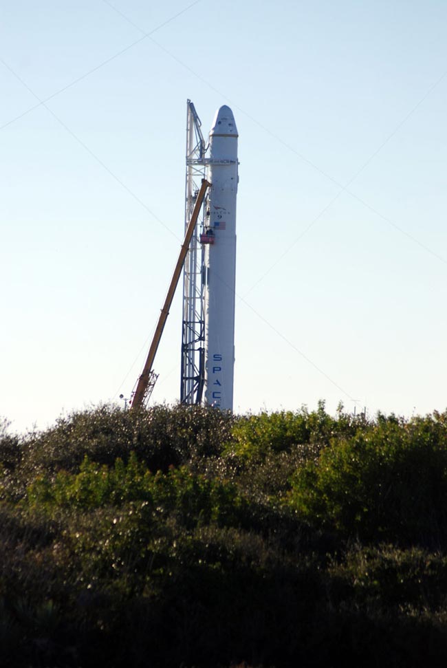 High Stakes Loom Over SpaceX's Private Space Capsule Launch Test